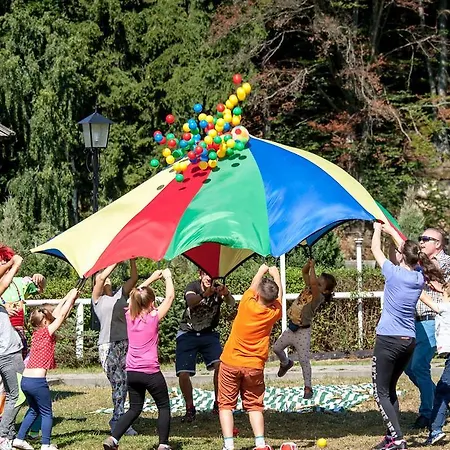 Ośrodek wypoczynkowy Grupa Harenda Ludwikowice Kłodzkie