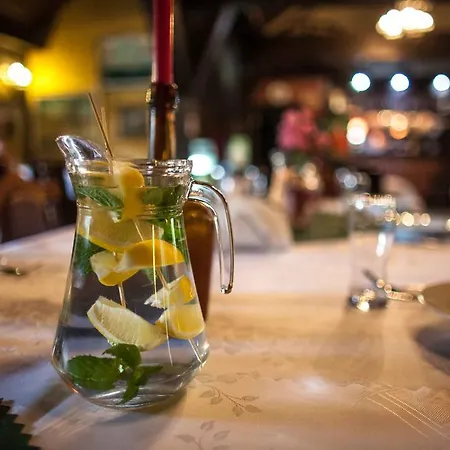 Ośrodek wypoczynkowy Grupa Harenda 3*